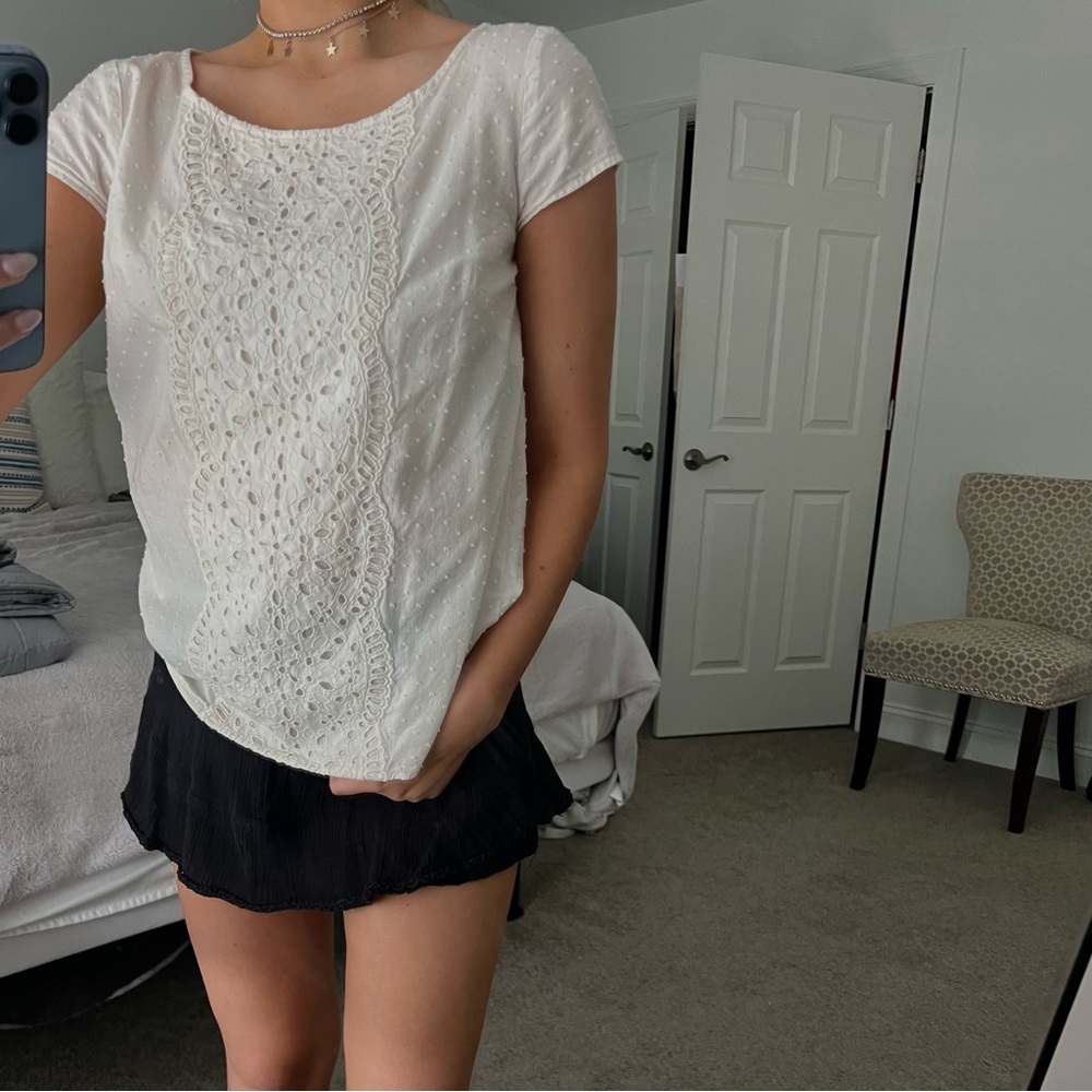 ANN TAYLOR LOFT WHITE BLOSUE